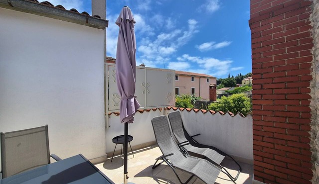 Studio flat with terrace Rovinjsko Selo, Rovinj (AS-14514-a)