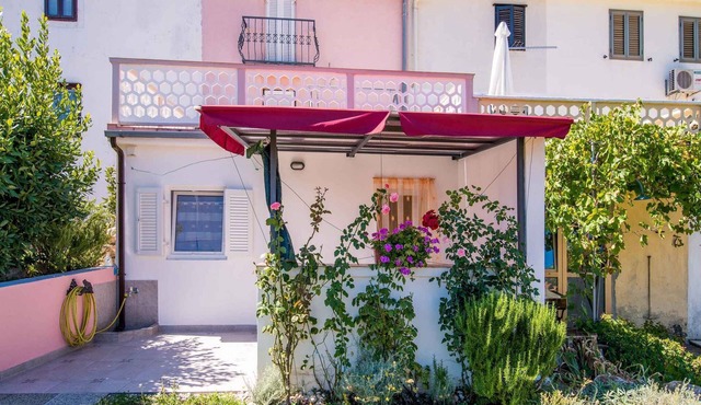 Studio in the immediate vicinity of the sea