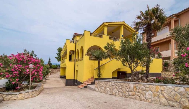 Studio with barbecue only 50 m from the Adriatic Sea