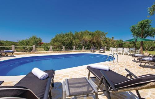 Stunning Apartment In Barbat With Wifi