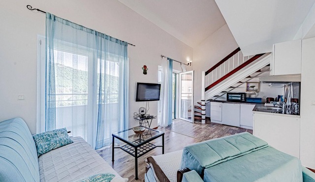 Stunning apartment in Broce with WiFi