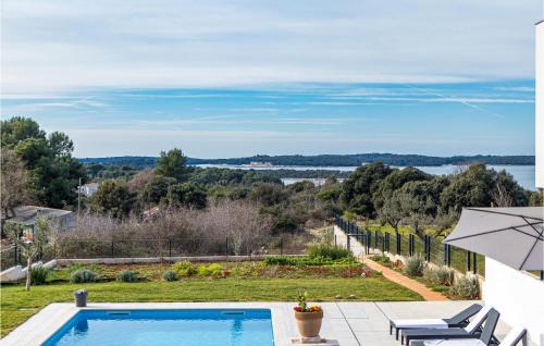 Stunning Apartment In Pula With Swimming Pool