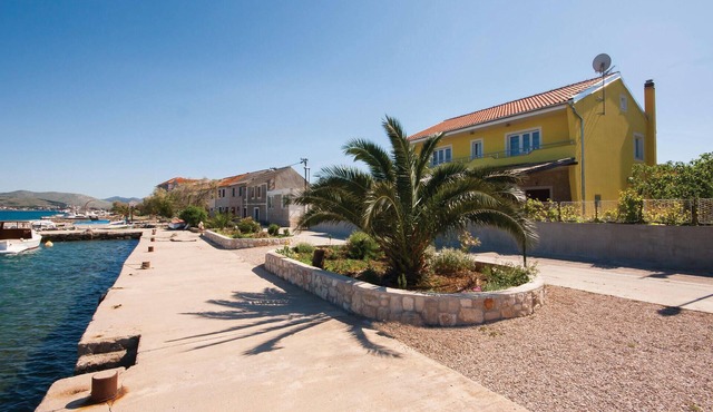 Stunning apartment in Sibenik with house sea view