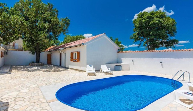 Stunning home in Bila Vlaka