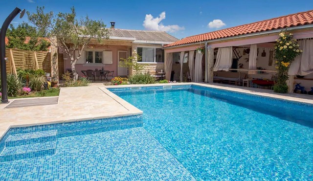Stunning home in Brnjica in Brnjica