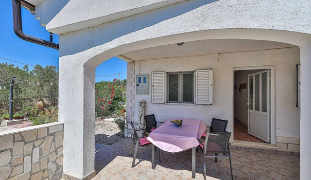 Stunning home in Drvenik Mali with WiFi in Drvenik Mali