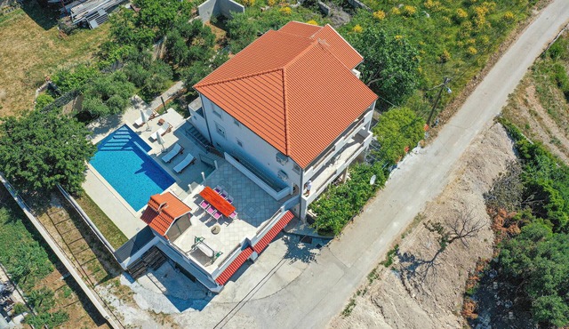 Stunning home in Kastel Sucurac with sauna in Kastel Sucurac