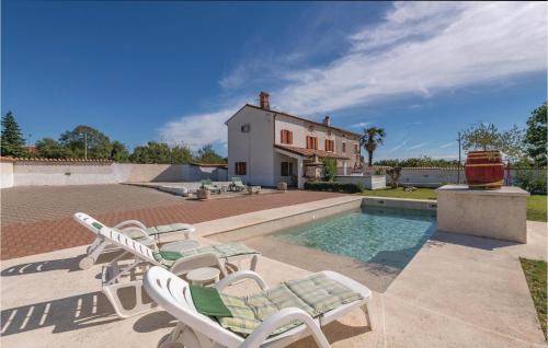 Stunning Home In Hrboki