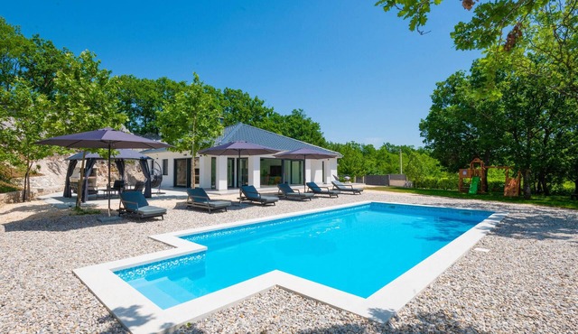 Stunning home in Kamenmost in Kamenmost