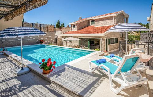 Stunning Home In Klek
