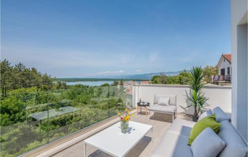 Stunning Home In Klimno With Wifi in Klimno