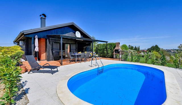 Stunning home in Kneginec with sauna