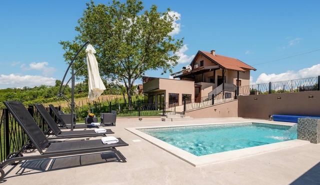 Stunning home in Kobasicari