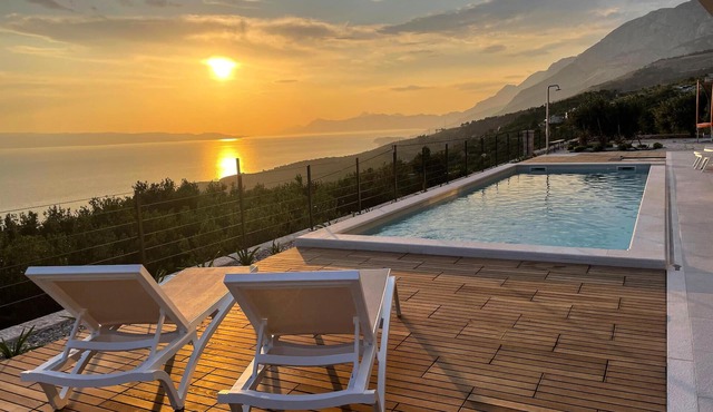 Stunning home in Podgora