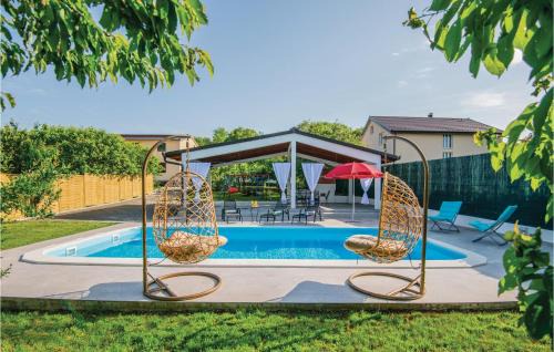 Stunning Home In Prolozac Donji in Donji Proložac