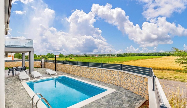 Stunning home in Pula in Pula