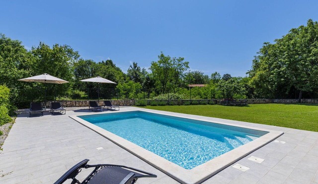 Stunning private villa for 8 guests with private pool, WIFI, A/C, TV and terrace