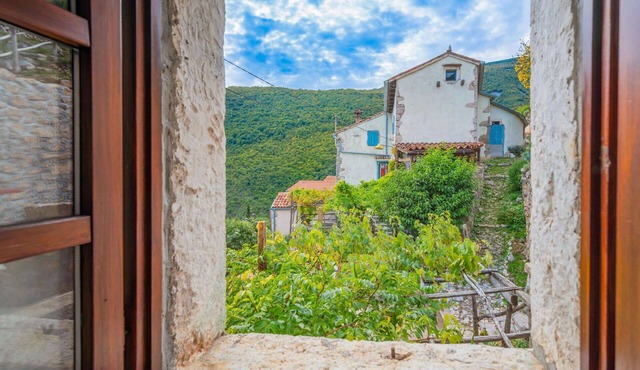 Stunning villa for 6 guests with WIFI, A/C, TV, terrace and panoramic view