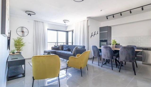 Stylish 2 Bedroom In City Center in Jerusalem