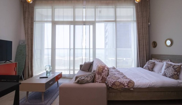 Stylish & Comfortable Studio With all Amenities-813 in dubai