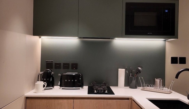 Stylish Upside 1Br Burj View by Simply Comfort in Dubai