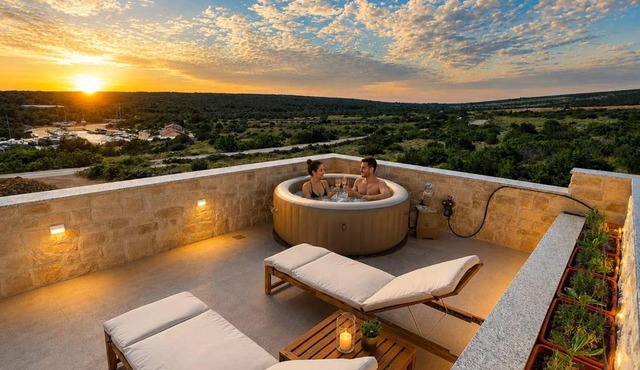 Sunrise & Sunset villa Šimuni by Pag tours in Šimuni