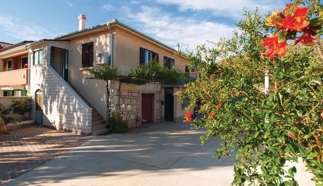 This simply and functionally furnished apartment is located in the small village of Bilice and is on