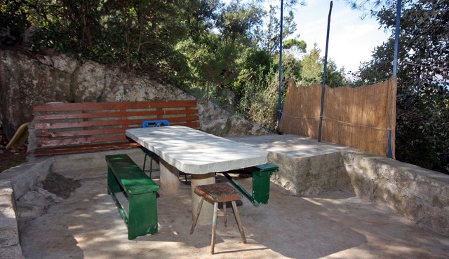Three bedroom apartment near beach Cove Tatinja, Hvar (A-5729-c)