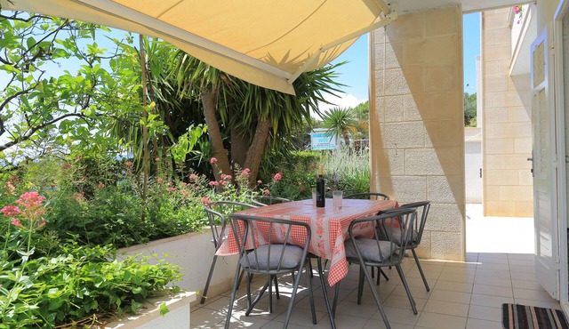 Three bedroom apartment with terrace and sea view Brela, Makarska (A-20598-a)