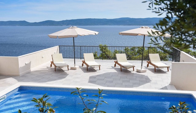 Three bedroom apartment with terrace and sea view Marušići, Omiš (A-10009-b) in Mimice