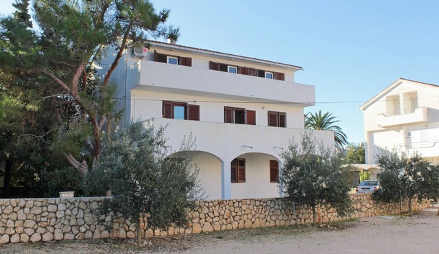 Three bedroom apartment with balcony Novalja, Pag (A-9350-b)