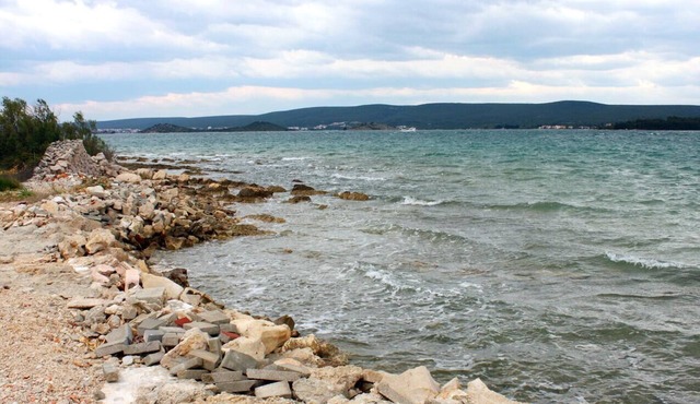 Three bedroom apartment near beach Pašman (A-685-d)
