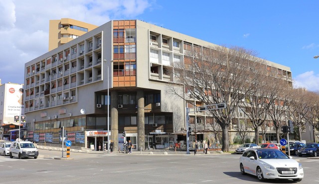 Three bedroom apartment with terrace Split (A-18120-a) in Split