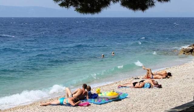 Three bedroom apartment with terrace Tučepi, Makarska (A-6856-b)