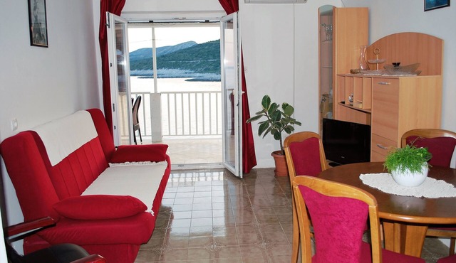 Three bedroom apartment near beach Zavalatica, Korčula (A-182-a) in Cara