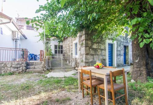 Tranquil Retreat Apartment Bozic in Zavojane