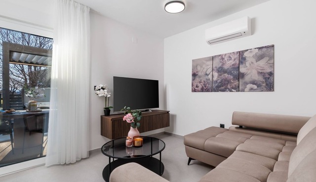 Two bedroom apartment with hot tub Draga Bašćanska, Krk (A-27157-b)