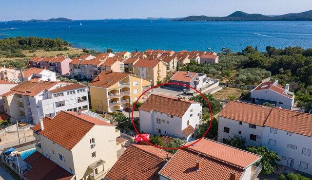 Two bedroom apartment with terrace Biograd na Moru, Biograd (A-863-c)