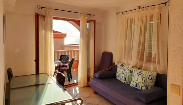 Two bedroom apartment near beach Drašnice, Makarska (A-25930-a)