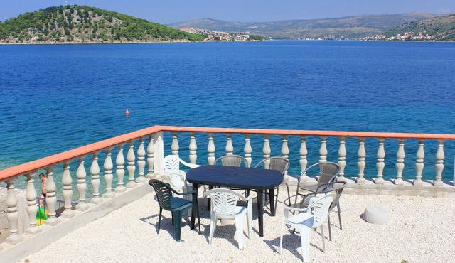Two bedroom apartment near beach Ražanj, Rogoznica (A-10318-d) in Rogoznica