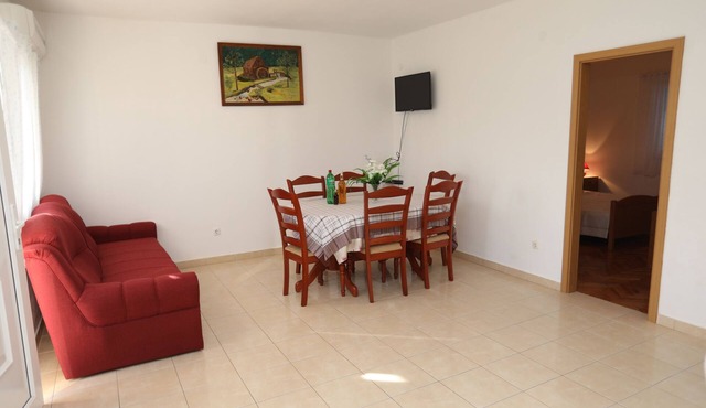 Two bedroom apartment with terrace Vinišće, Trogir (A-16439-a)