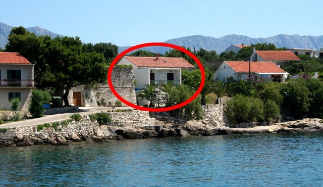 Two bedroom apartment near beach Sućuraj, Hvar (A-136-a) in Sućuraj