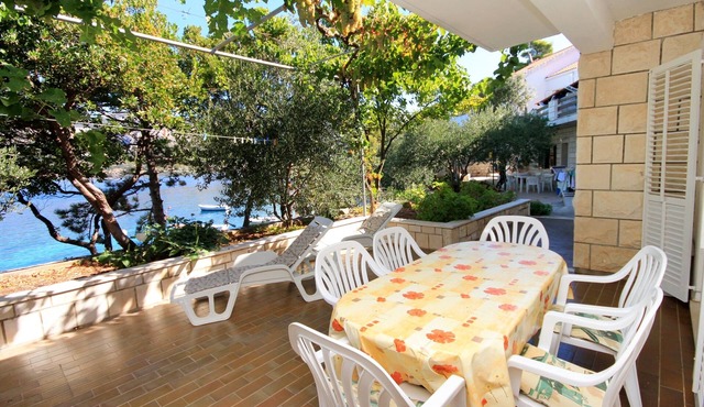 Two bedroom apartment near beach Tri Žala, Korčula (A-556-a)