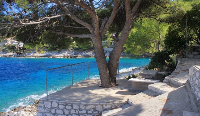 Two bedroom apartment near beach Prigradica, Korčula (A-9140-b)