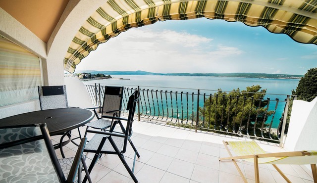 Two bedroom apartment near beach Selce, Crikvenica (A-2364-a)