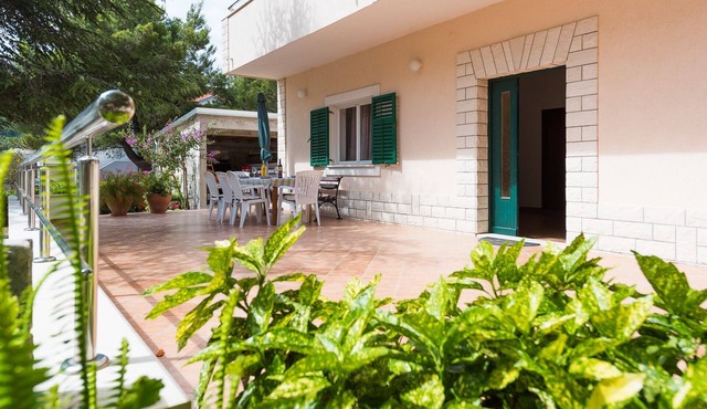 Two bedroom apartment with terrace Grebaštica, Šibenik (A-965-c)