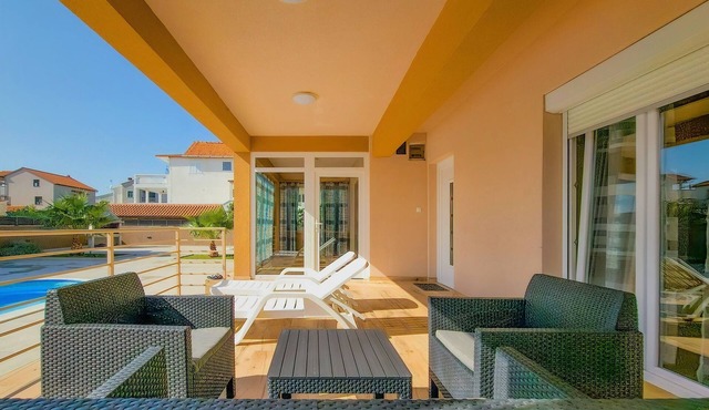 Two bedroom apartment with a swimming pool Bibinje, Zadar (A-5778-b) in Bibinje