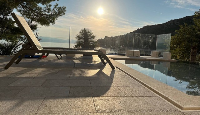 Two bedroom apartment with a swimming pool by the beach Medići, Omiš (A-25214-d)