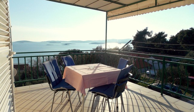 Two bedroom apartment with terrace and sea view Mokalo, Pelješac (A-18395-a) in Orebić