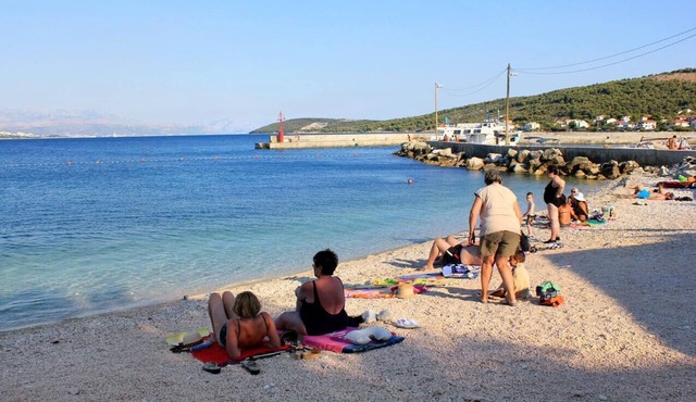 Two bedroom apartment with terrace and sea view Slatine, Čiovo (A-5217-a) in Slatine